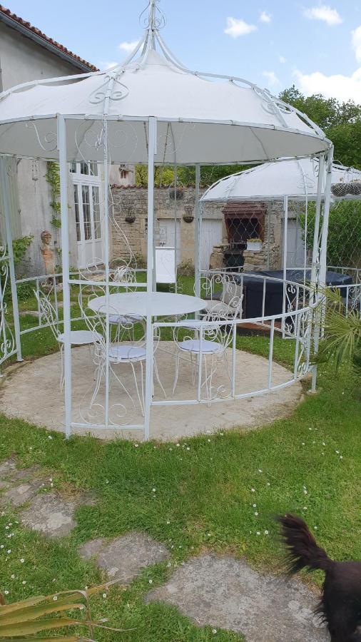 Chez Martine Apartment Hanc Exterior foto